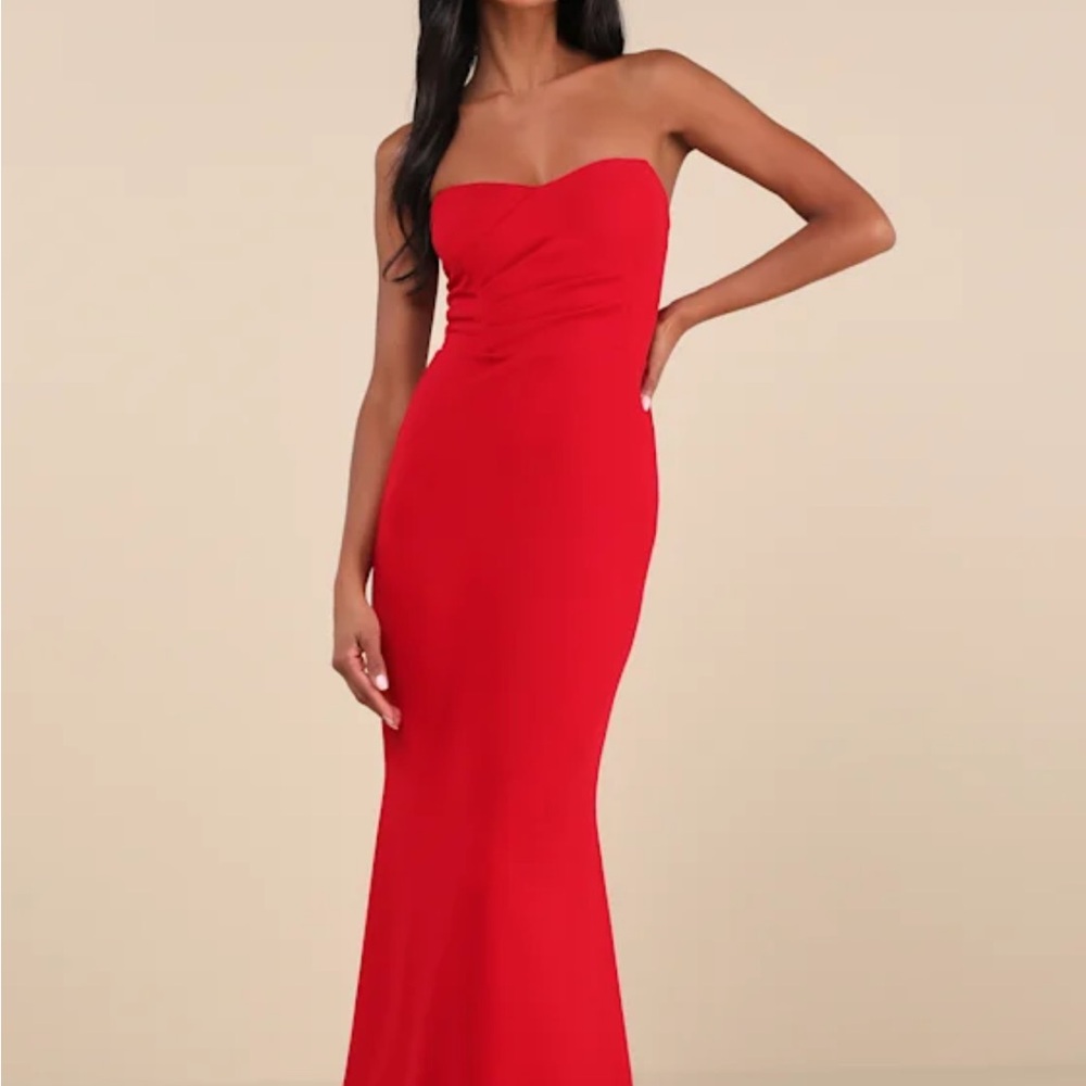 Lulu's Strapless Red Dress